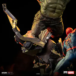 Iron - Spider-Man vs Hulk 15