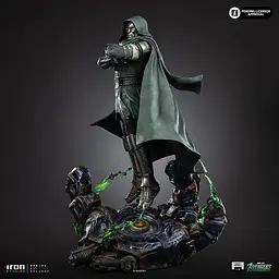 Iron - Doctor Doom 8