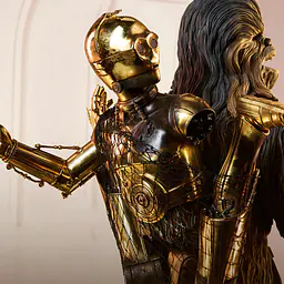 Sideshow Collectibles - Chewbacca and C-3PO 5