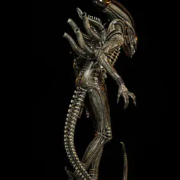 Premium Collectibles - Big Chap Alien 9