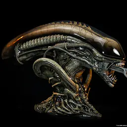 Premium Collectibles - Big Chap Alien 17