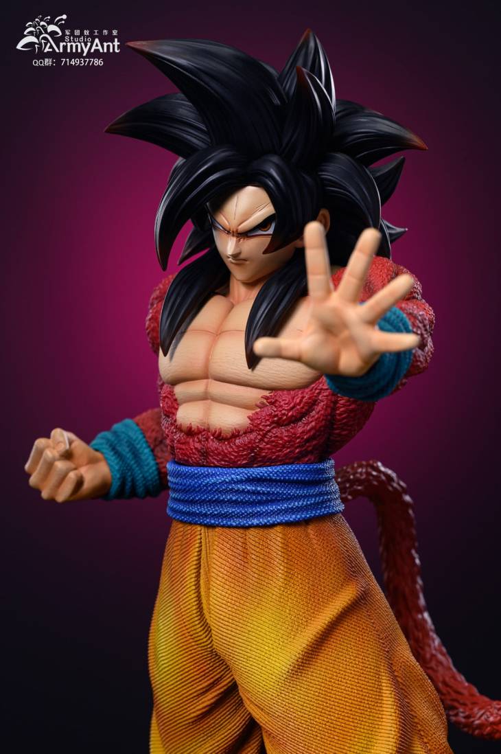 Army Ant - SSJ4 Goku StatueCorp