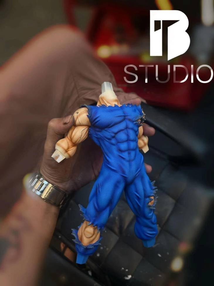 BT - Majin Vegeta StatueCorp