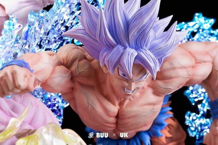 Buu x UK - UI Goku vs Jiren StatueCorp
