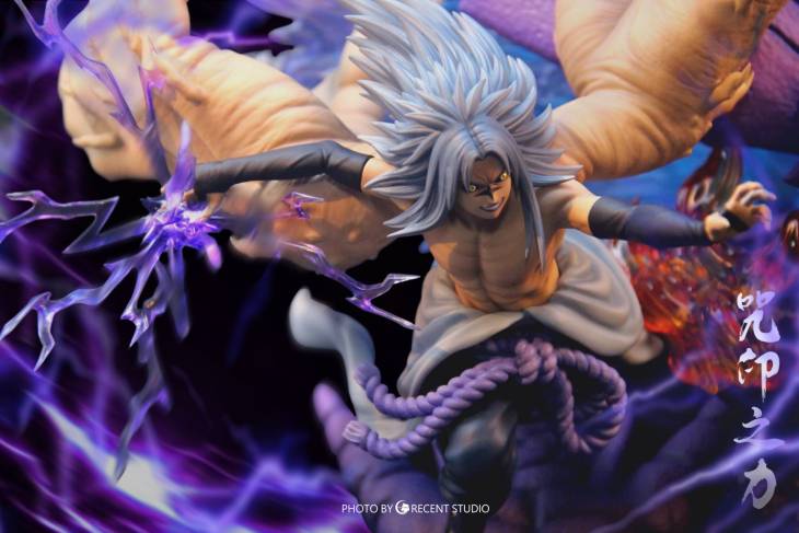 Crescent - Sasuke StatueCorp