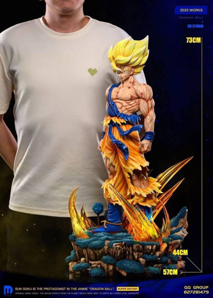 DU - SSJ Goku StatueCorp