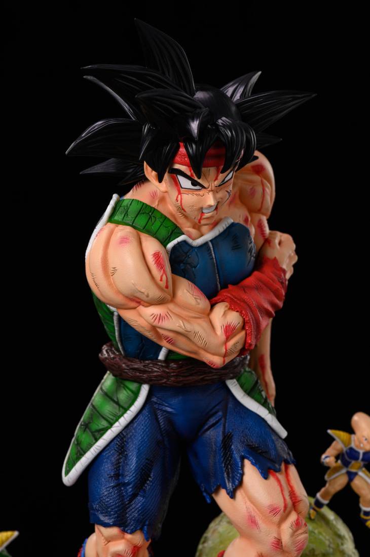FMZ - Bardock StatueCorp