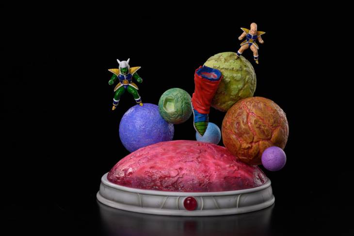 FMZ - Bardock StatueCorp