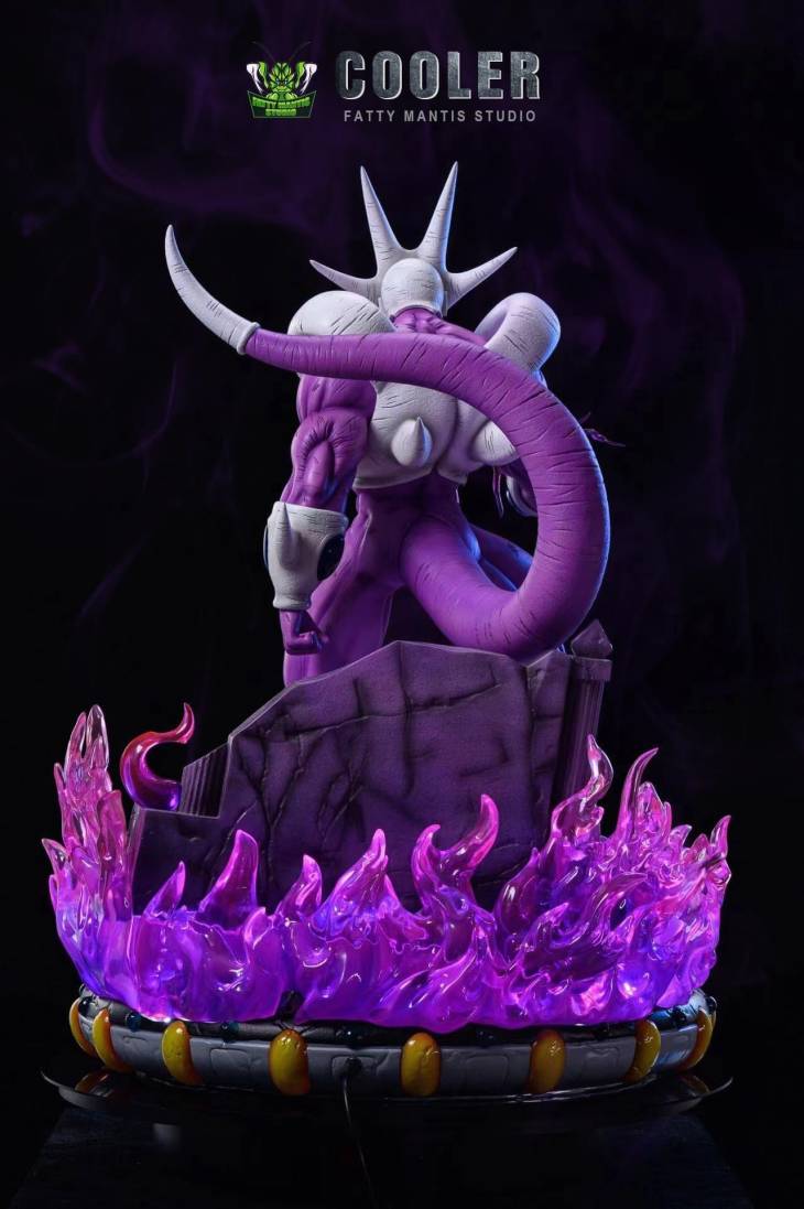 Fatty Mantis - Cooler StatueCorp