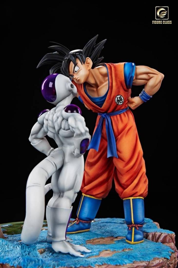 Figure Class - Goku meets Frieza StatueCorp