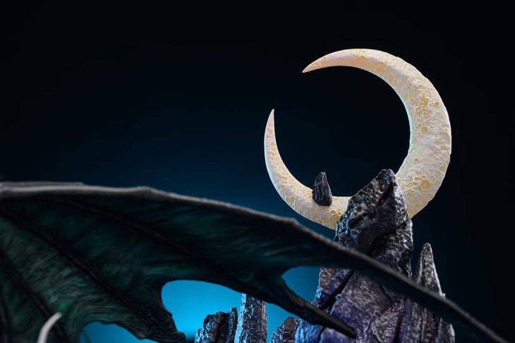 Fly Leaf - Ulquiorra StatueCorp