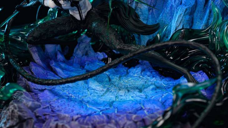 Fly Leaf - Ulquiorra StatueCorp