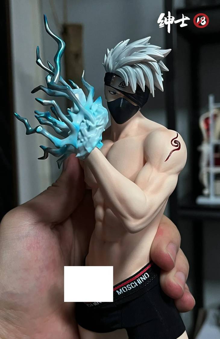 Gentlemen 18 - Kakashi StatueCorp