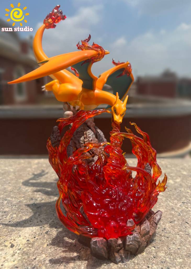 Sun - Charizard - Image 5