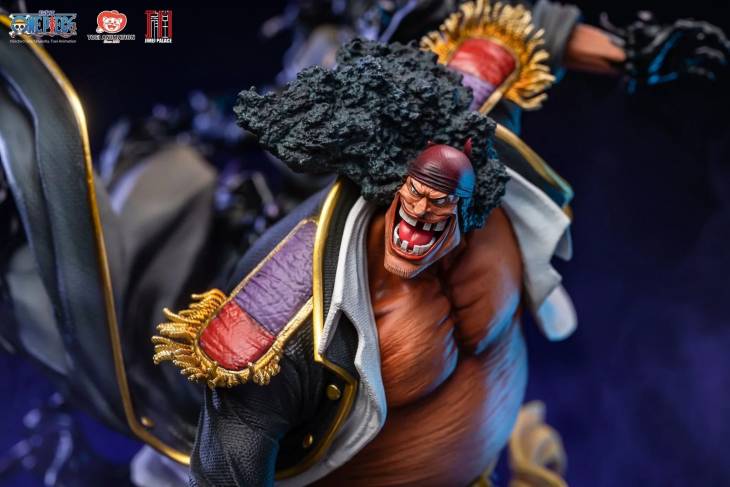 Jimei Palace - Ace vs Blackbeard StatueCorp