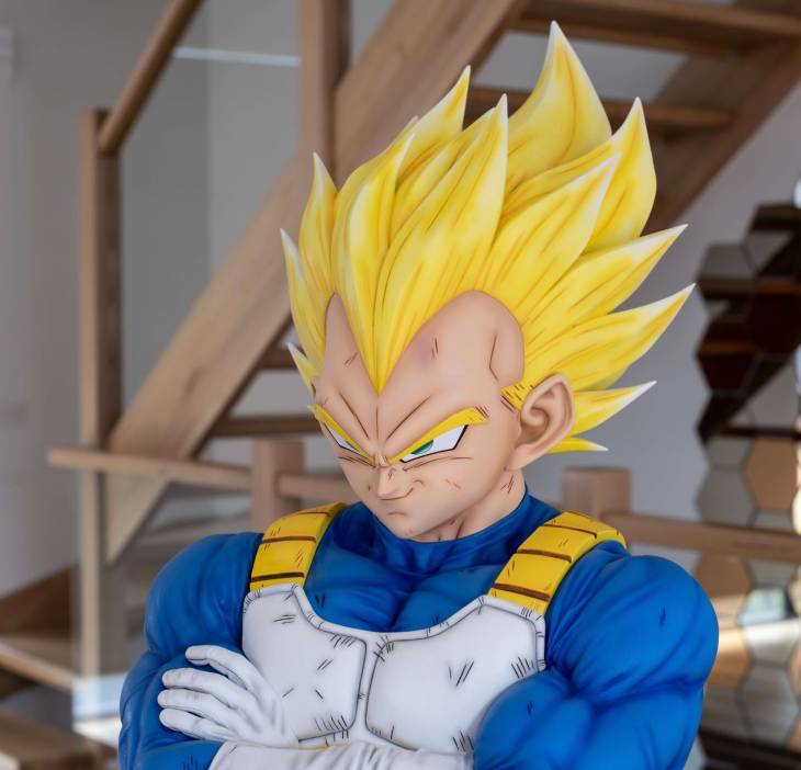 KDC - Vegeta StatueCorp