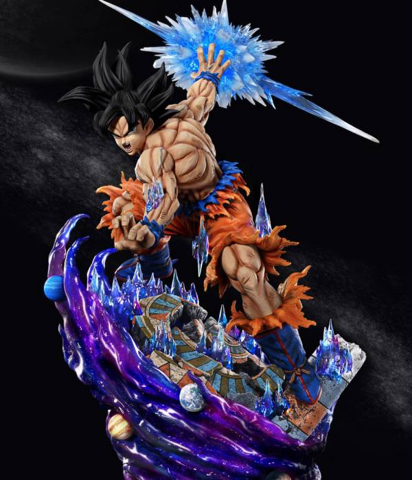 Origin - Goku StatueCorp