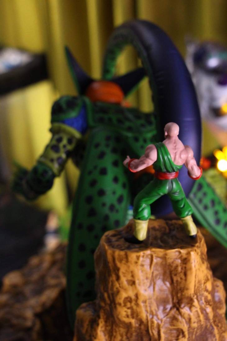 PBR - Cell First Form vs Android 17 StatueCorp