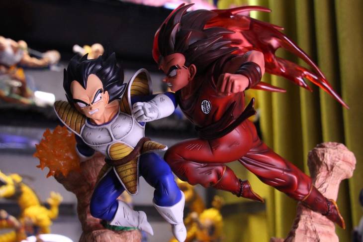 PBR - Goku vs Vegeta StatueCorp