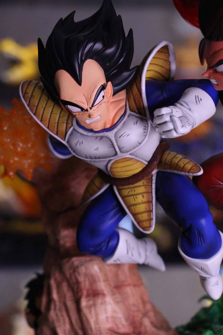 PBR - Goku vs Vegeta StatueCorp