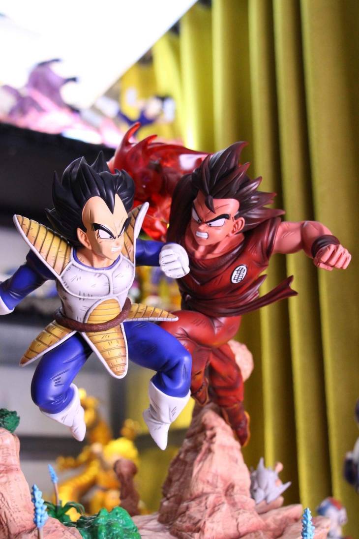 PBR - Goku vs Vegeta StatueCorp