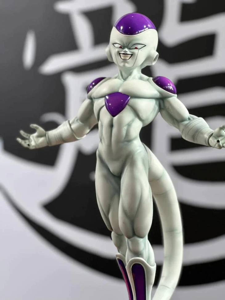 Ryu - Frieza StatueCorp