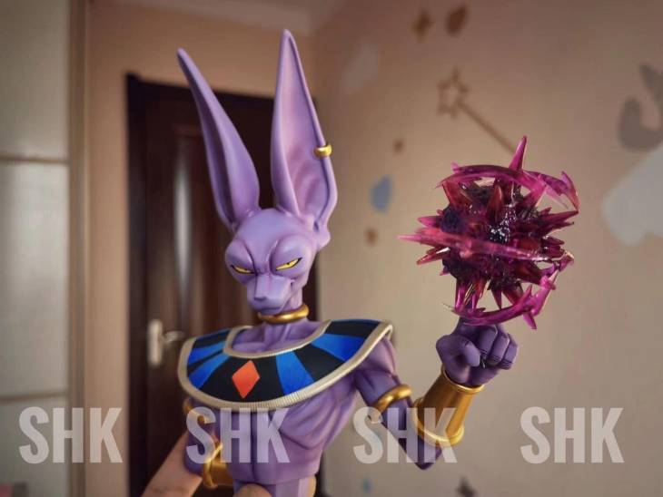 SHK - Beerus StatueCorp