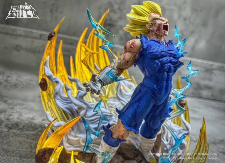 Sky Top - Majin Vegeta StatueCorp