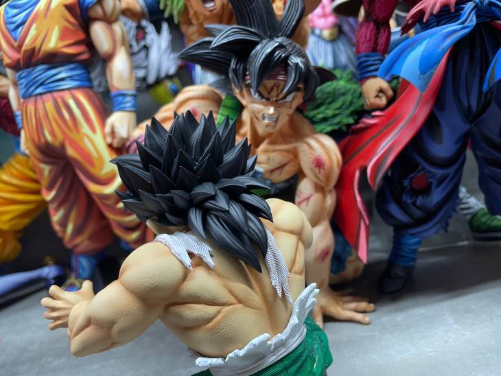Sky Top - Ozaru Gohan StatueCorp