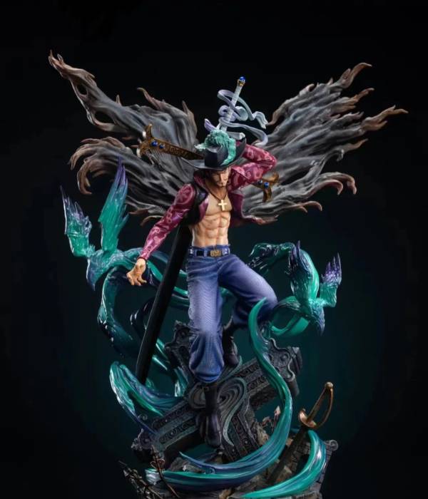 Super Bomb - Mihawk StatueCorp