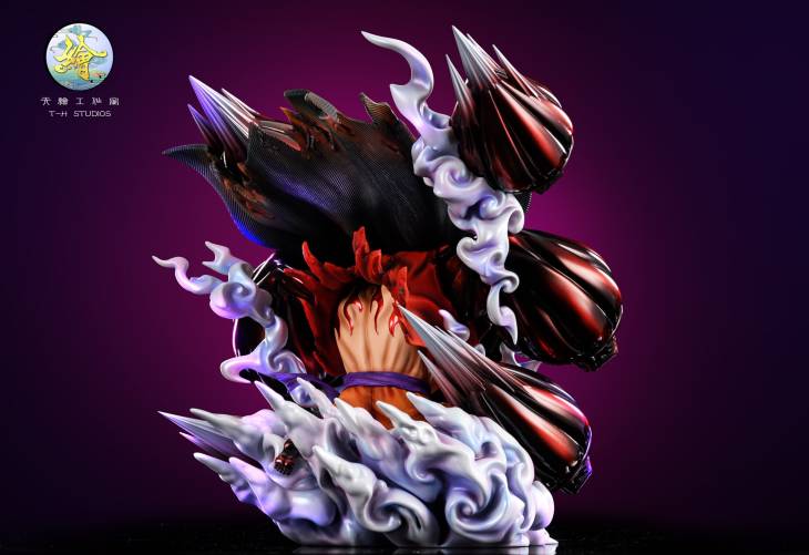 TH - Luffy StatueCorp