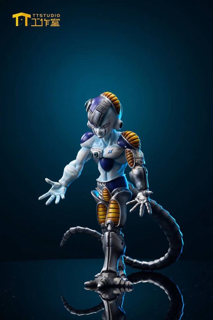 TT - Mecha Frieza StatueCorp