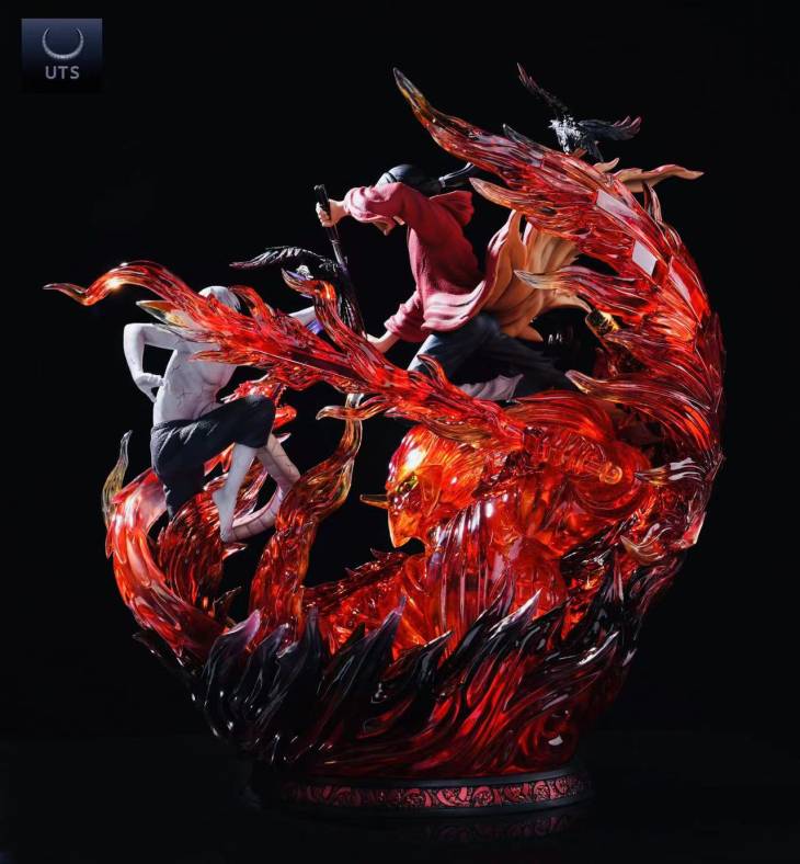 UTS - Itachi vs Kabuto StatueCorp