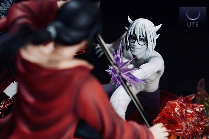 UTS - Itachi vs Kabuto StatueCorp