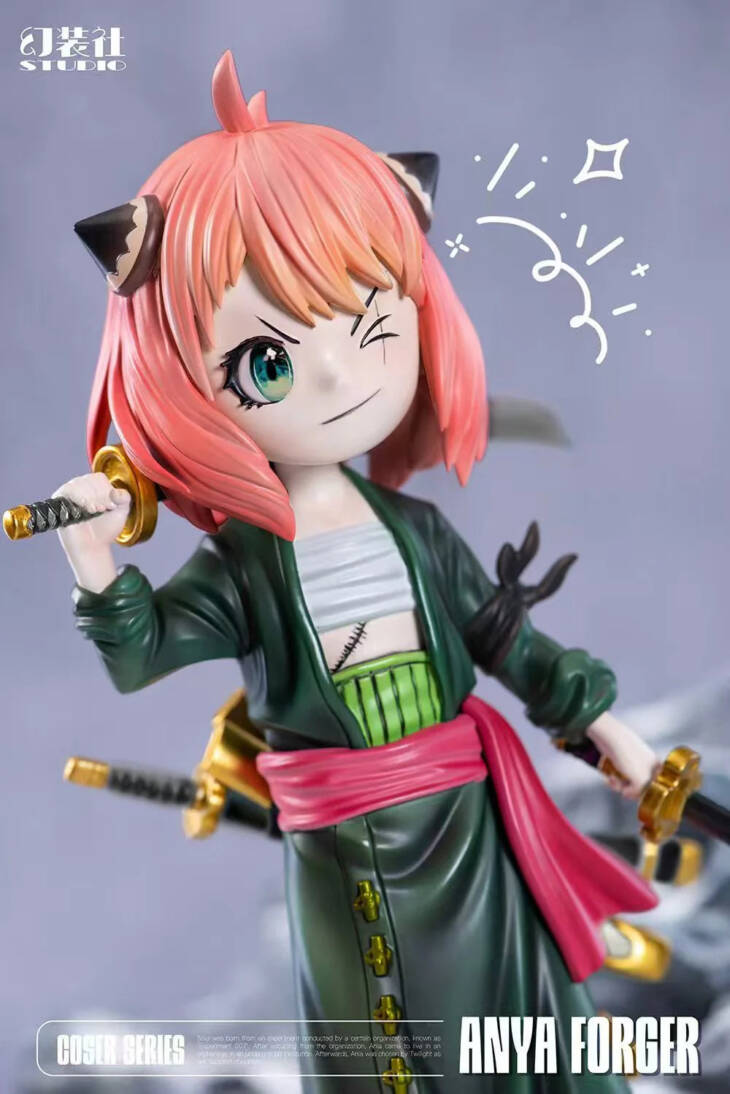 Huan Zhuang She - Anya cos Zoro - Image 4