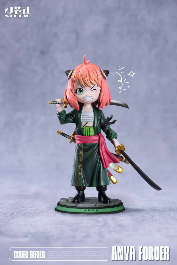 Huan Zhuang She - Anya cos Zoro - Image 3